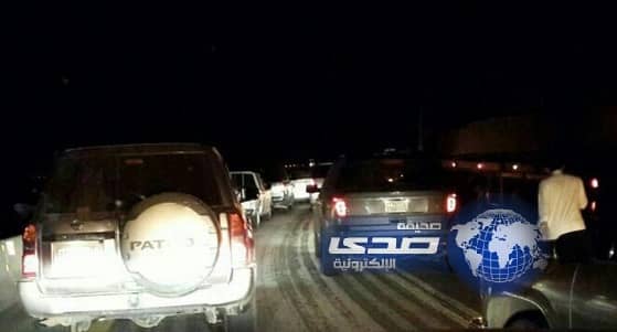 حادث سير يتسبب في شل حركة السير بعقبة الباحة