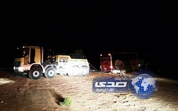 الدفاع المدني ينقذ عشرة سياح بالعلا