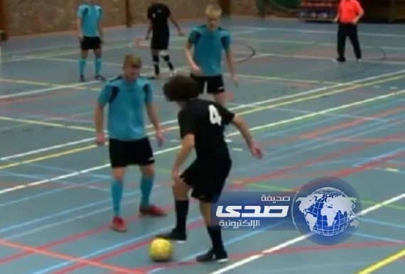 بالفيديو: لاعب صالات مغربي يخطف الأنظار بحركات لم يفعلها رونالدو وميسي