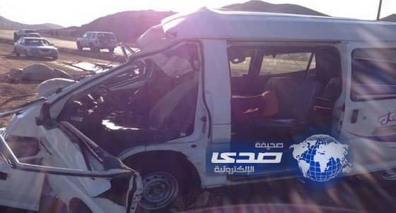  إصابة 4 معلمات بحادث سببه جمل سائب في ضباء