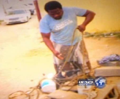 إمارة جازان تكشف سر المواد المتدفقة من بئر أحد المنازل 