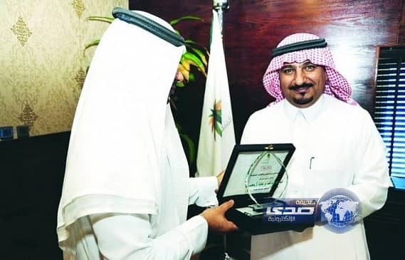 تكريم مواطنين قاموا بالإبلاغ عن مخالفات‎