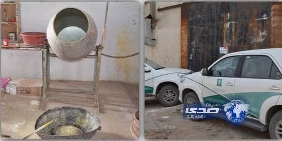 "التجارة" تغلق مستودعًا في الحفر يستخدم "أوعية المواشي" لتصنيع المكسرات