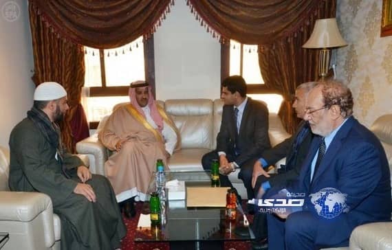  أمير منطقة المدينة المنورة يعزي في حادث الحريق الذي وقع في أحد الفنادق