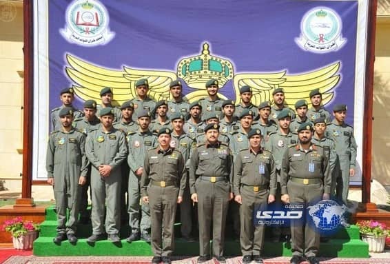  معهد طيران القوات البرية بالقصيم يخرج عدداً من الدورات 