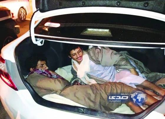 دوريات وادي الدواسر تضبط مهرب المخالفين