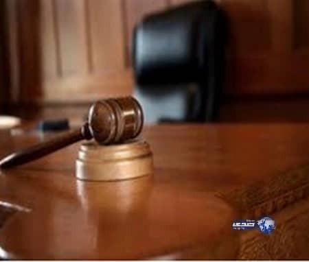 السجن والجلد لوافد أفريقي سحر 9 أشخاص من عائلة واحدة بالرس 