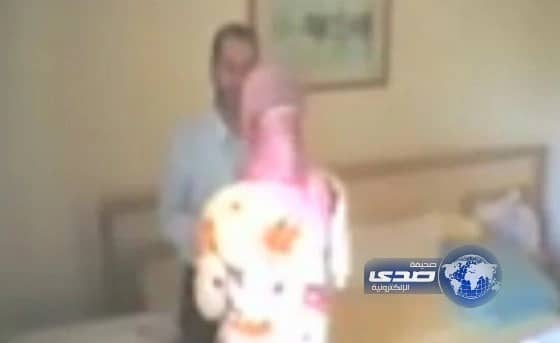 فندق يستعين بفتاة محجبة للأيقاع بشاب من أجل التشهير به