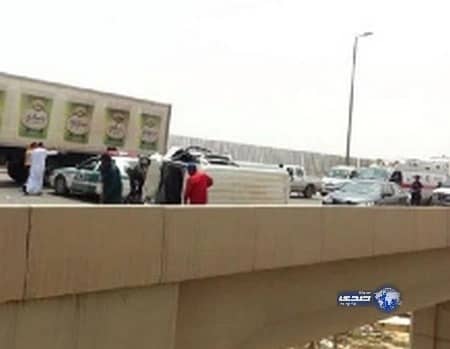 إصابة 11 طالبة من جامعة نورة في تصادم بالرياض