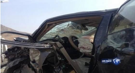 مصرع وإصابة 5 أشخاص بالباحة