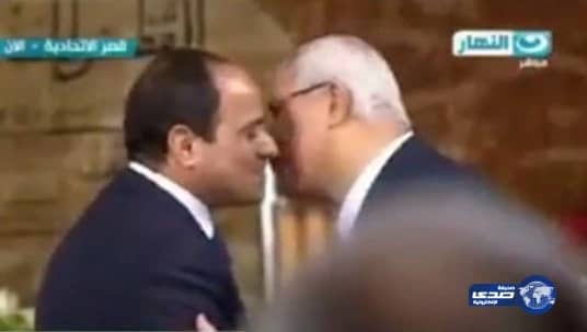 بالفيديو:السيسي ومنصور يوقعان وثيقة تسلم السلطة لأول مرة في تاريخ مصر 