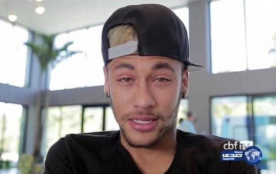 بالفيديو:نيمار في أول ظهور له بعد الإصابة: سلبوا مني حلم