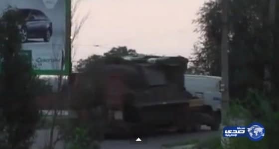 بالفيديو:منصة صواريخ "بوك" وهي تتحرك قبل اسقاط الطائرة الماليزية