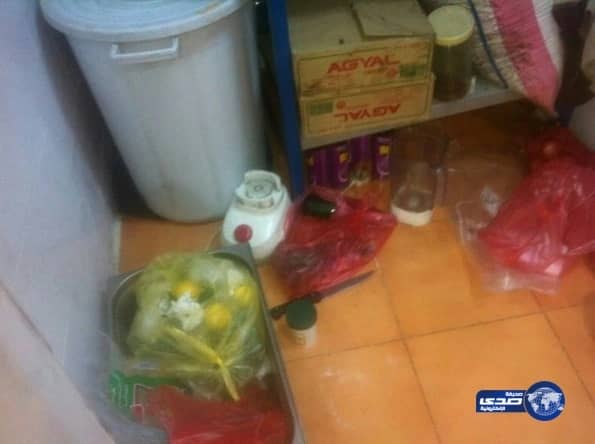 بالصور بلدية ينبع تغلق اربع محلات مخالفه وتضبط 28 مخالفه خلال خمسة ايام‎ 