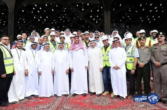 أمير منطقة المدينة المنورة يزور مقر مشروع محطة سكة قطار الحرمين