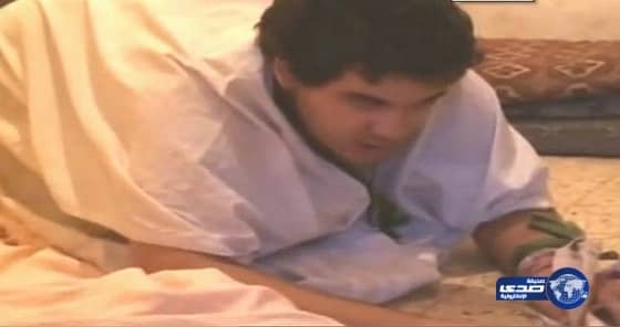 شاب جزائري يتحول إلى مصاص دماء حقيقى 