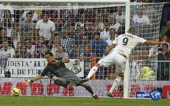 بالفيديو..الريال يقضي علي برشلونة بثلاثية 