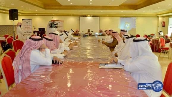  13 إدارة تعليمية تناقش رعاية سلوك الطلاب وتقويمه في تعليم الشمالية