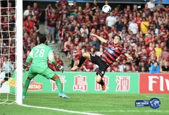 مدافع سيدني:نحن ندرك ما الذي ينتظرنا داخل وخارج الملعب