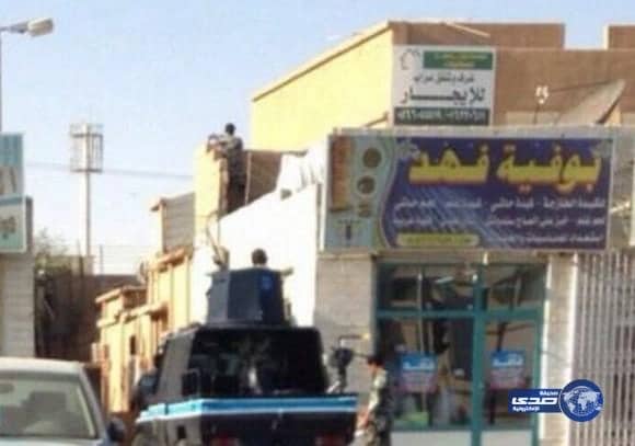 تبادل لأطلاق النار بين الجهات الامنية ومطلوبين من الفئه الضالة بشقراء (صور)