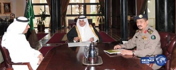 أمير منطقة تبوك يطلع على تقرير استعدادات الدفاع المدني بالمنطقة