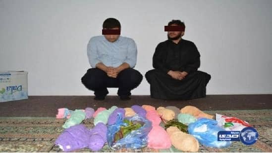 القبض على شخصين يروجان القات بخميس مشيط