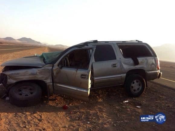 حادث معلمات طريق تبوك - المدينة يصرع ويصيب ستة معلمات وسائقهن‎