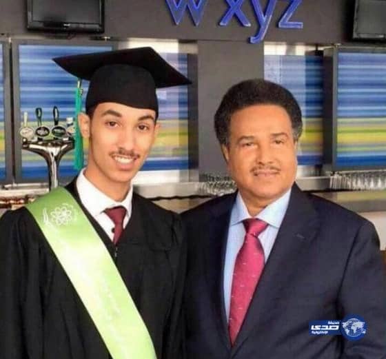  الفنان محمد عبده يحتفي بتخرج ابنه ضمن 3300 ألف مبتعث بلندن