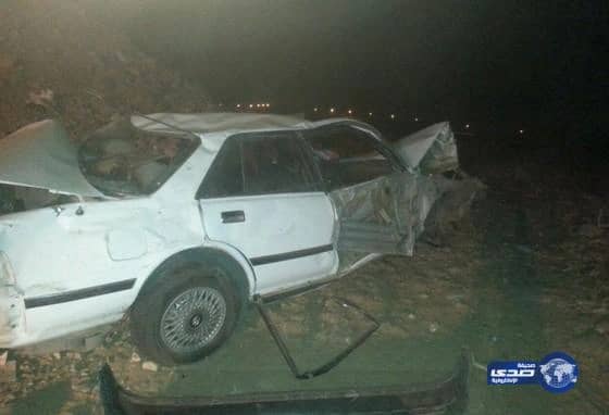 بالصور : حادث مروري بعد نقطة تفتيش مركز الحجرة‎