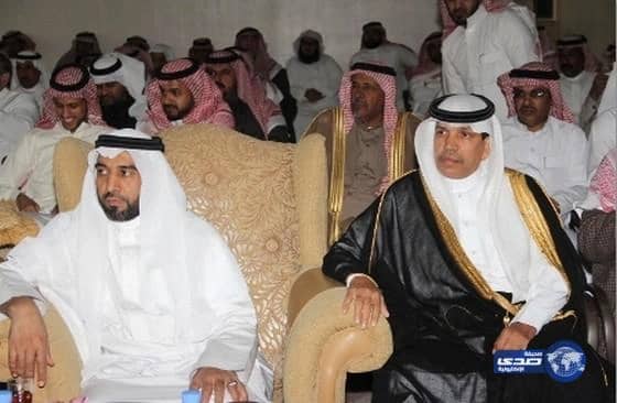 بالصور / بحضور محافظ القريات عائلة الثويني تحتفل بابنها الدكتور عمر الثويني‎