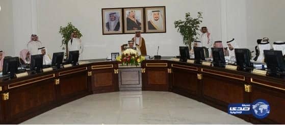 أمير منطقة جازان يرأس الجلسة الافتتاحية لمجلس المنطقة 