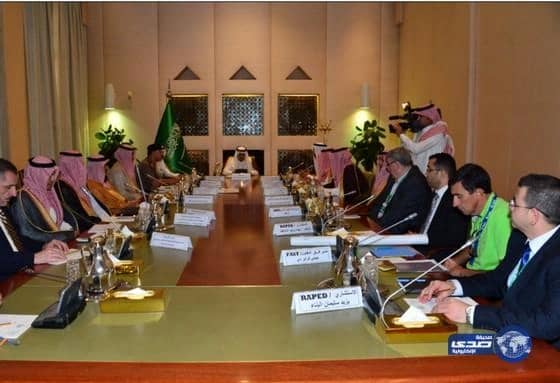  سمو أمير الرياض يطلع على الخطة المرورية لمشروع القطار على طريق الملك عبدالعزيز