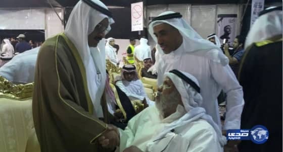 بالصور .. وفد من وزارة الاعلام يعزي أسر شهداء تفجير العنود‎