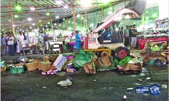 ضبط 214 طناً من المواد الغذائية الفاسدة في جدة