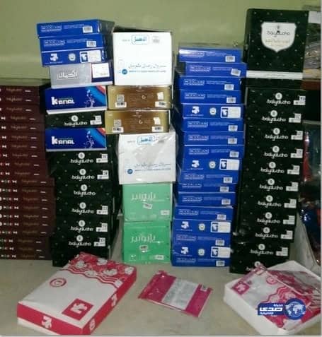 "بر" عنيزة توزع 2000 كسوة عيد على المحتاجين‎