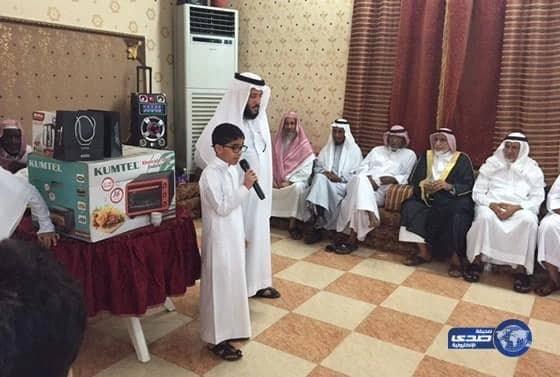 "مركز النشاط الاجتماعي ببني عاصم" بالمخواة ينظم  حفل معايدة للأهالي