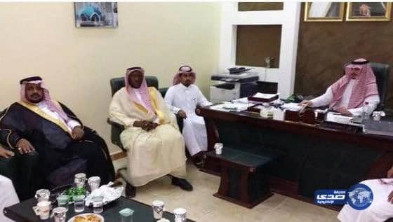 محافظ رنيه ووكيله يستقبلان المهنيئين بعيد الفطر ويزوران المستشفى 