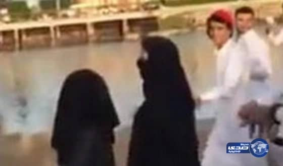 جدة: الإطاحة بأحد الأشخاص الذين ظهروا في مقطع التحرش بالفتاتين