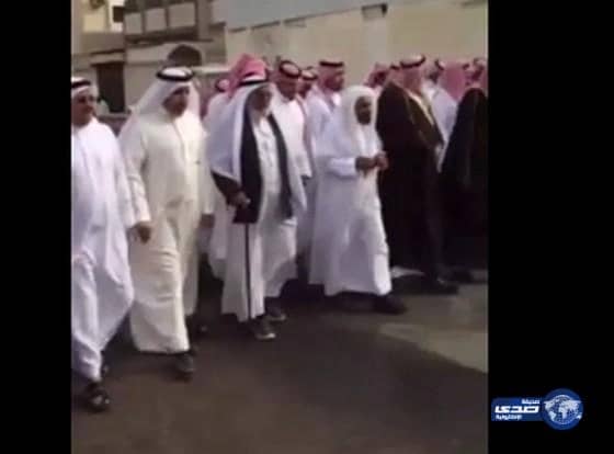 بالفيديو : صُلْح بين ٲخوين بعد 21 سنة من القطيعة‎