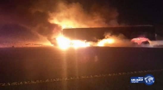 مدني المدينة يخمد حريقاً ناتج عن تصادم شاحنتين