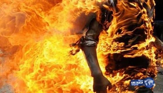 عامل يشعل في اصدقائه النار بدبي