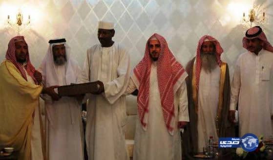 الشيخ سحمي البطحان يقيم حفل تكريم لعضو التدريس بفرع جامعة رنيه