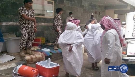 بلدية الغزة تلاحق الباعة الجائلين وتصادر 2 طن أطعمة فاسدة 