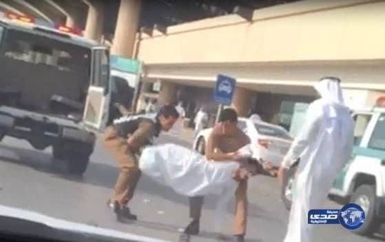 شرطة الرياض تسلمت الشاب مقاوم افراد دورية مرور المطار	