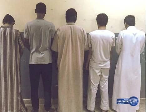 شرطة الرياض تطيح بستة جناة سعوديين تمهيداً لتقديمهم للعدالة
