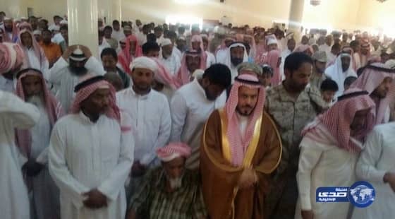 محافظ  العارضة يتقدم تشييع جنازة الشهيد الخبراني