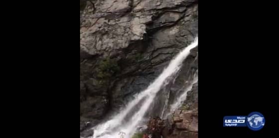 بالفيديو .. شاهد روعة الأمطار على "بني مالك"  جنوب الطائف