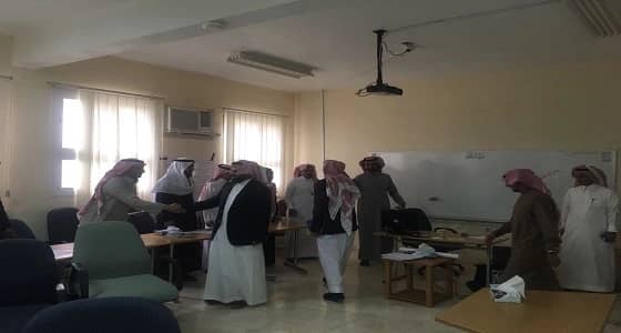 بالصور.. مساعد مدير تعليم الباحة يشارك المتدربين بقطاع المندق