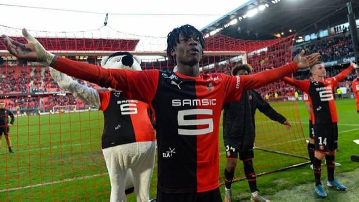 ريال مدريد يتعاقد مع كامافينغا مقابل 75 مليون يورو 