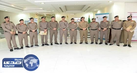 مركز تدريب وتطوير القدرات النسائي بالمديرية العامة للسجون يستقبل وفداً من الأمن العام